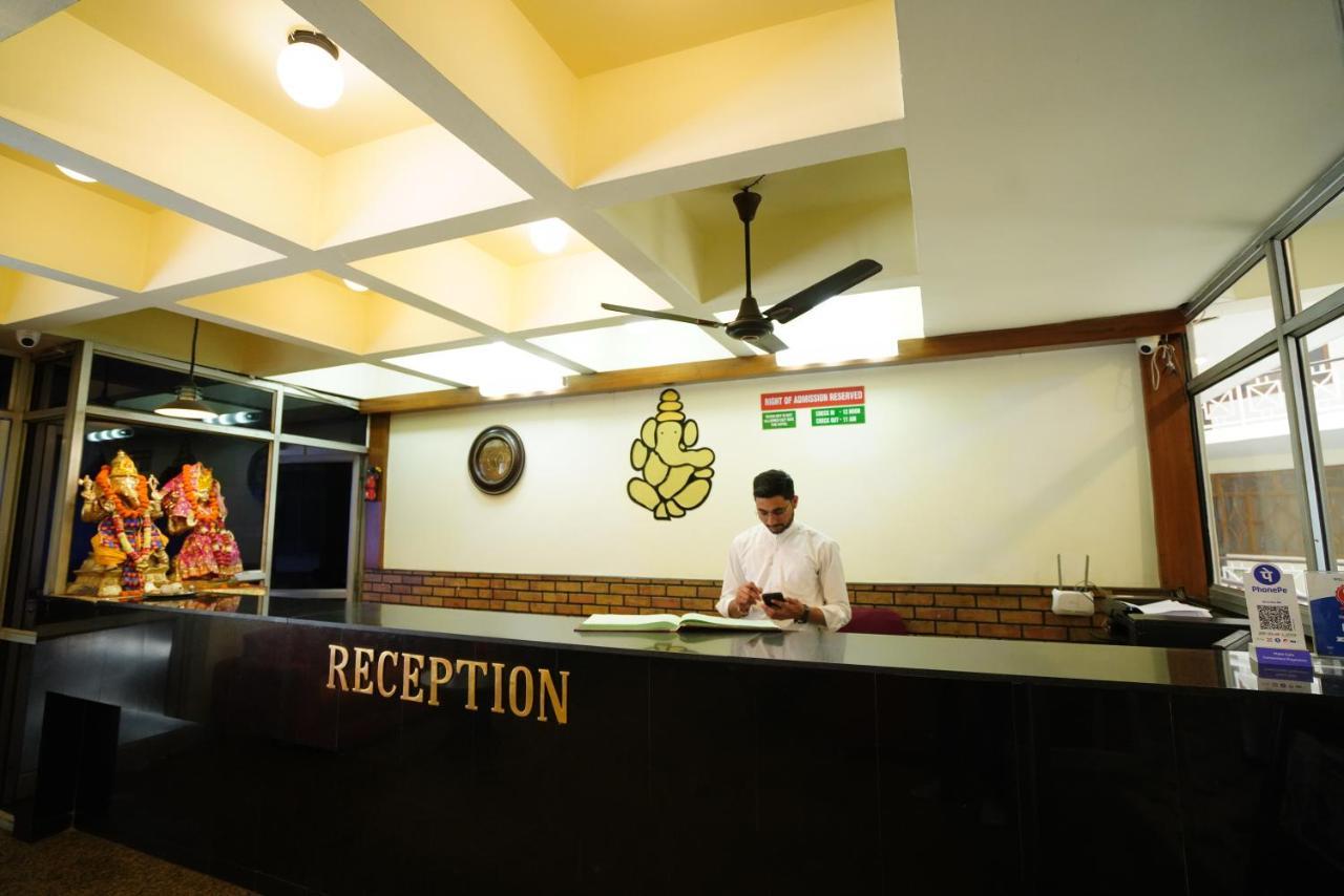 Hotel Gaurab Near Paltan Bazaar Dehradún Kültér fotó