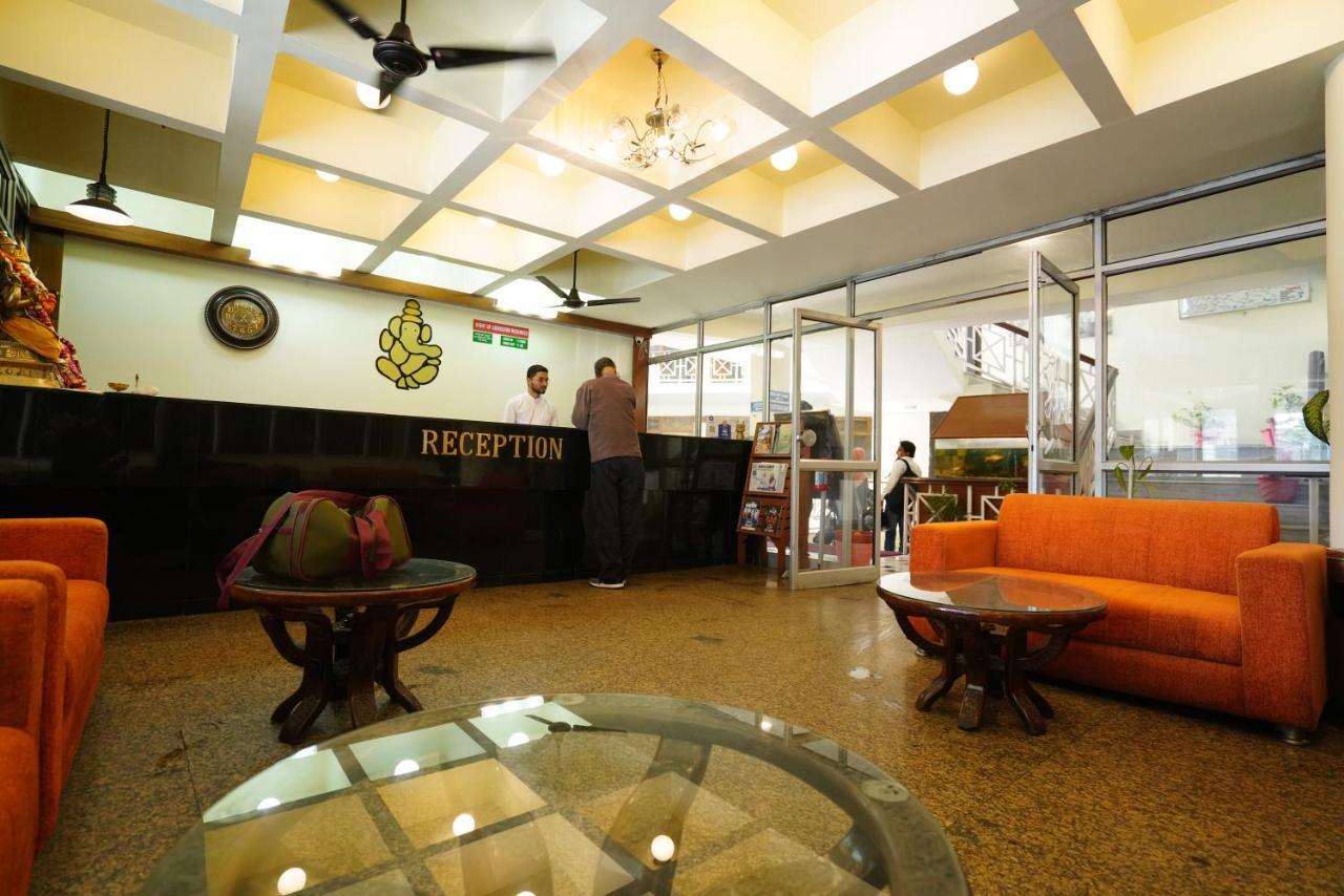 Hotel Gaurab Near Paltan Bazaar Dehradún Kültér fotó